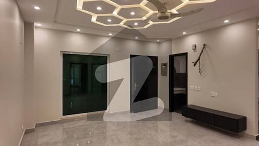 ڈی ایچ اے فیز 8 سابقہ ایئر ایوینیو ڈی ایچ اے فیز 8,ڈی ایچ اے ڈیفینس,لاہور میں 2 کمروں کا 4 مرلہ مکان 2.25 کروڑ میں برائے فروخت۔