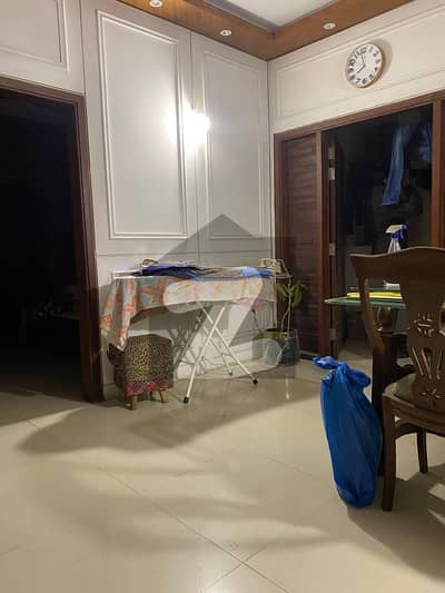 Spacious Prime Location 1250 Square Feet Flat Available For sale In Saddar