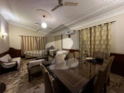 گلشنِ اقبال - بلاک 6 گلشنِ اقبال,گلشنِ اقبال ٹاؤن,کراچی میں 6 کمروں کا 16 مرلہ مکان 7.85 کروڑ میں برائے فروخت۔