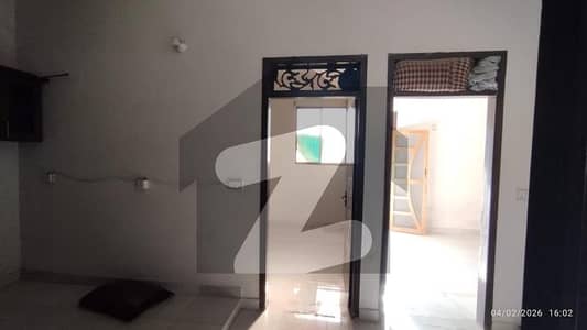 سُپر ہائی وے کراچی میں 2 کمروں کا 2 مرلہ فلیٹ 50.0 لاکھ میں برائے فروخت۔