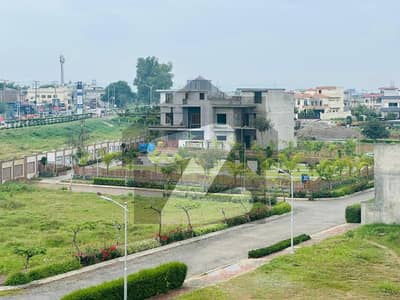 8 Marla Plot For Sale