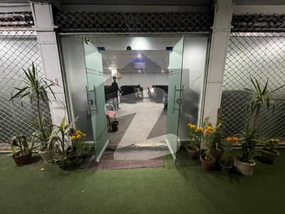 آئی ۔ 8 مرکز آئی ۔ 8,اسلام آباد میں 9 مرلہ دفتر 5.5 لاکھ میں کرایہ پر دستیاب ہے۔