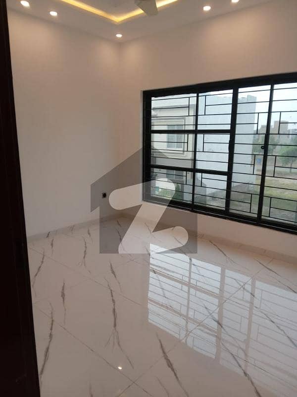 10 Marla House For Rent In Best Location 10 Marla House For Rent In Best Location