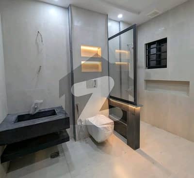 Only For Families, Single Bed Apartments Semi Furnished Available For Rent In 42500 Thousand Rupees