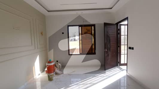 نیا ناظم آباد کراچی میں 4 کمروں کا 5 مرلہ مکان 1.3 لاکھ میں کرایہ پر دستیاب ہے۔