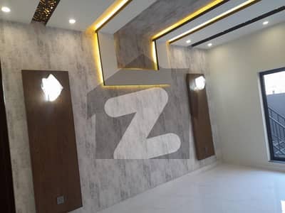 15 Marla Upper Portion Available For Rent Near UCP University On The Main Kahynb E Jenha Rood Out Class Location Ready To Shift 1 Kanl Type Master Bed Rooms Attach Bath Fully Renovated 1 Car Parking Space Available