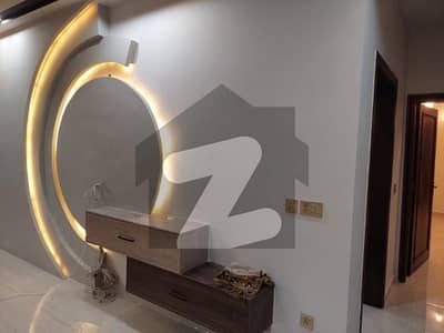 جوبلی ٹاؤن ۔ بلاک سی جوبلی ٹاؤن,لاہور میں 3 کمروں کا 3 مرلہ مکان 55.0 ہزار میں کرایہ پر دستیاب ہے۔