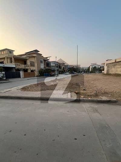 Plot For Sale Umer Block, Safari Valley, Bahria Town Phase 8