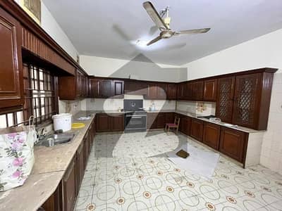 FULLY RENOVATED MODERN BUNGALOW | 500 SQ. YARDS | DHA PHASE 5