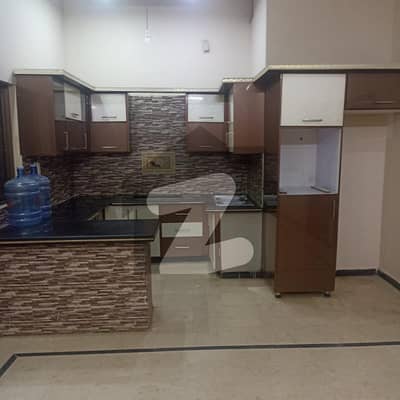 گلستانِِ جوہر ۔ بلاک 10 گلستانِ جوہر,کراچی میں 2 کمروں کا 5 مرلہ مکان 35.0 ہزار میں کرایہ پر دستیاب ہے۔