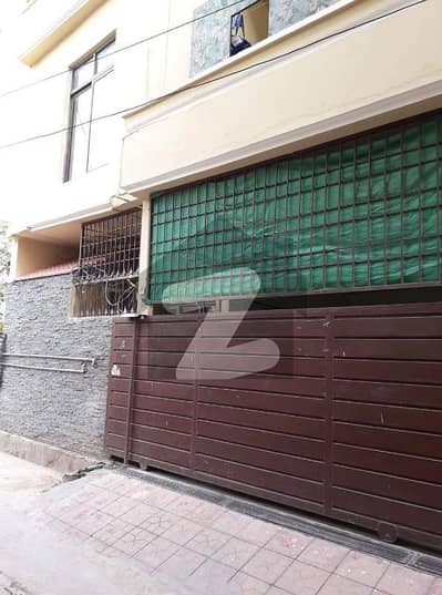 پارک روڈ اسلام آباد میں 5 کمروں کا 5 مرلہ مکان 2.9 کروڑ میں برائے فروخت۔