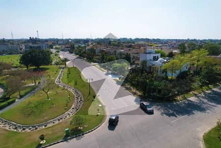 1 Kanal Plot PrimeLocation Ready for Construction