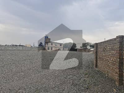 10 Kanal Yard/Warehouse Available For Rent