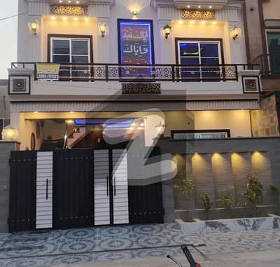 الرحمان گارڈن فیز 2 الرحمان گارڈن,لاہور میں 5 کمروں کا 5 مرلہ مکان 2.15 کروڑ میں برائے فروخت۔