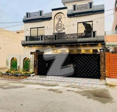 10 Marla Brand New Luxury House For Sale