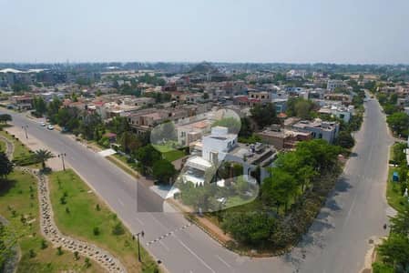 10 Marla Plot Excellent Location Sector M2A