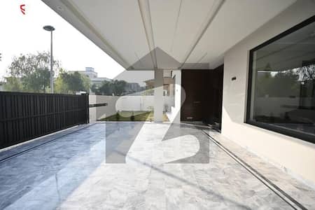 ڈی ایچ اے ڈیفینس فیز 2 ڈی ایچ اے ڈیفینس,اسلام آباد میں 6 کمروں کا 1 کنال مکان 2.5 لاکھ میں کرایہ پر دستیاب ہے۔