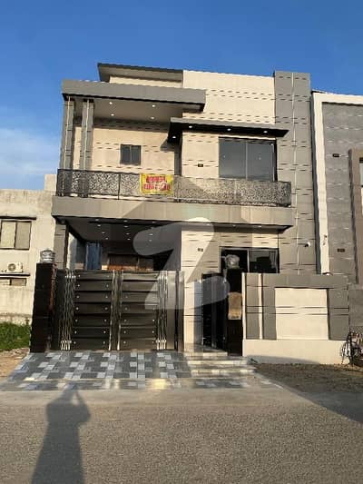 ڈی ایچ اے 11 رہبر فیز 2 ڈی ایچ اے 11 رہبر,لاہور میں 3 کمروں کا 5 مرلہ مکان 2.7 کروڑ میں برائے فروخت۔