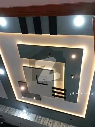 SILENT COMMERCIAL FLAT AVAILAIBLE FOR RENT 3BEDDD ROAD FACE VIP LOCATION BEST FOR GYM,POLOUR , SOFTWARE HOUSE ,ANY TYPE PF OFFICES ETC