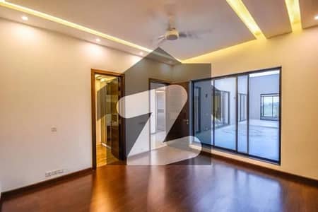 BANKERS AVENUE BEDIAN ROAD 11 MARLA UPPER PORTION HOUSE FOR RENT