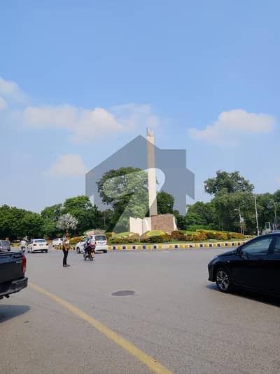 450. Sqft Available Shop For Sale In Main Cantt.