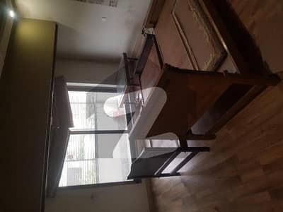 آئی ۔ 8 اسلام آباد میں 2 کمروں کا 14 مرلہ بالائی پورشن 1.0 لاکھ میں کرایہ پر دستیاب ہے۔