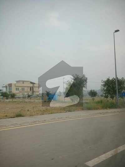 ڈی ایچ اے فیز 5 - سیکٹر اے ڈی ایچ اے ڈیفینس فیز 5,ڈی ایچ اے ڈیفینس,اسلام آباد میں 1 کنال رہائشی پلاٹ 3.4 کروڑ میں برائے فروخت۔