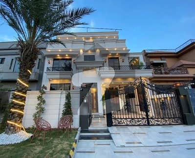 Prime Location 10 Marla House In Beautiful Location Of Citi Housing Society In Citi Housing Society