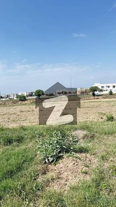 Oval Complex: 4 Marla Commercial Plot DHA 9 Prism Oval Complex: 4 Marla Commercial Plot DHA 9 Prism