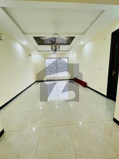 ڈی ۔ 12/4 ڈی ۔ 12,اسلام آباد میں 3 کمروں کا 11 مرلہ بالائی پورشن 1.35 لاکھ میں کرایہ پر دستیاب ہے۔