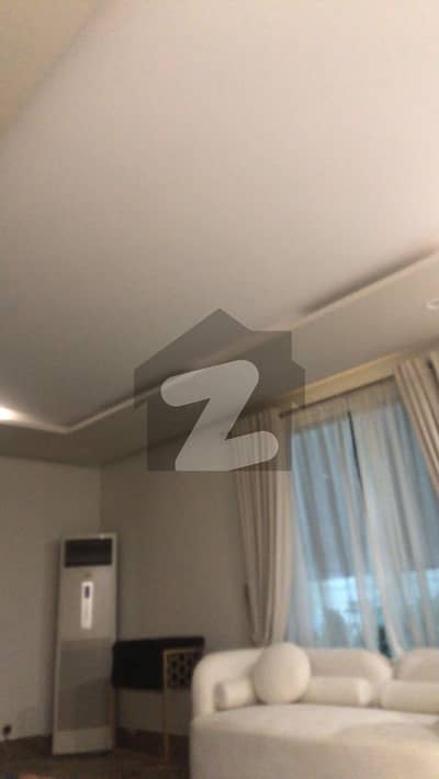 خالد بِن ولید روڈ کراچی میں 3 کمروں کا 8 مرلہ فلیٹ 1.6 لاکھ میں کرایہ پر دستیاب ہے۔