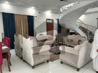 500 Yard Banglow For Sale