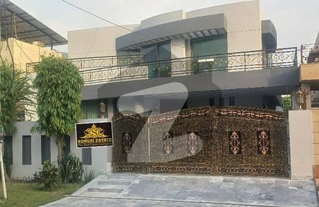 1 kanal Slightly used house for rent Phase 4 DHA Lahore