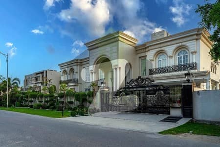 30 MARLA ULTRA MODERN HOUSE FOR RENT