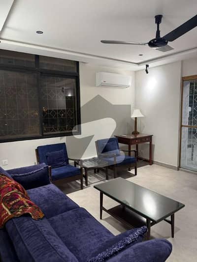 ایف ۔ 7 اسلام آباد میں 1 کمرے کا 1 کنال بالائی پورشن 3.92 لاکھ میں کرایہ پر دستیاب ہے۔