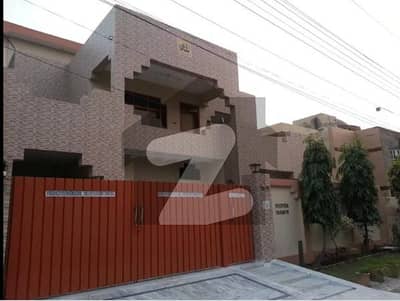 نیسپاک ہاؤسنگ سوسائٹی - فیز 1 - بلاک D1 نیسپاک سکیم فیز 1,کالج روڈ,لاہور میں 2 کمروں کا 1 کنال بالائی پورشن 65.0 ہزار میں کرایہ پر دستیاب ہے۔