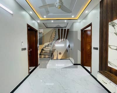 سٹی ہاؤسنگ سوسائٹی گوجرانوالہ میں 4 کمروں کا 5 مرلہ مکان 60.0 ہزار میں کرایہ پر دستیاب ہے۔