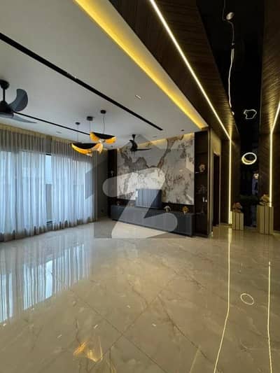 ڈی ایچ اے ڈیفینس فیز 2 ڈی ایچ اے ڈیفینس,اسلام آباد میں 6 کمروں کا 1 کنال مکان 7.25 کروڑ میں برائے فروخت۔