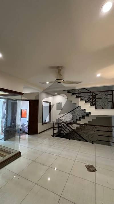 100 yds B/N BANGLOW FOR RENT