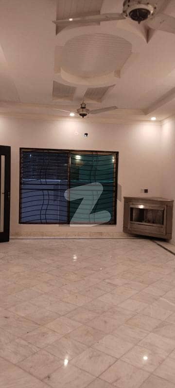 ڈی ایچ اے فیز 8 سابقہ پارک ویو ڈی ایچ اے فیز 8,ڈی ایچ اے ڈیفینس,لاہور میں 5 کمروں کا 1 کنال مکان 2.75 لاکھ میں کرایہ پر دستیاب ہے۔ ڈی ایچ اے فیز 8 سابقہ پارک ویو ڈی ایچ اے فیز 8,ڈی ایچ اے ڈیفینس,لاہور میں 5 کمروں کا 1 کنال مکان 2.75 لاکھ میں کرایہ پر دستیاب ہے۔