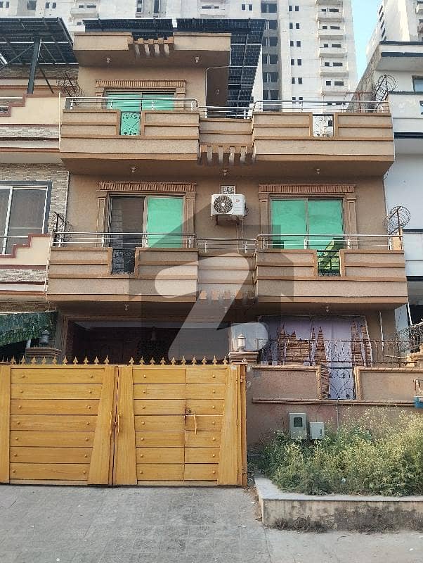 25x40 Beautifull House For Sale in G-13 25x40 Beautifull House For Sale in G-13