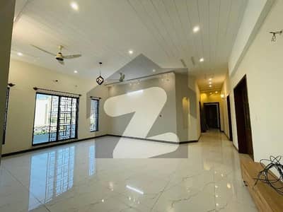 1 Kanal Luxurious Upper Portion Available For Rent In Prime Location Of DHA 2