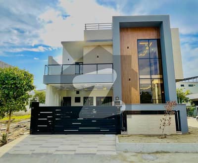 7 Marla Corner House For Sale In Multi Gardens B17 Block C .