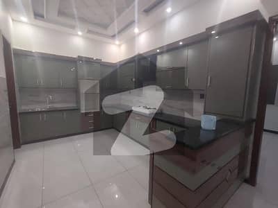 سومرا سوسائٹی سکیم 33,کراچی میں 7 کمروں کا 10 مرلہ مکان 5.15 کروڑ میں برائے فروخت۔