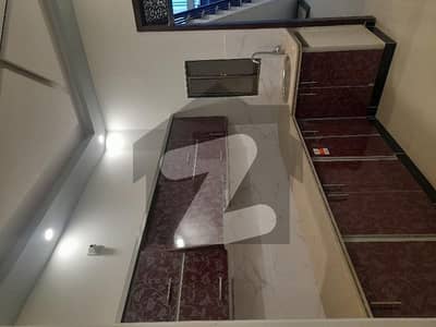 60 yards house for sale in johar