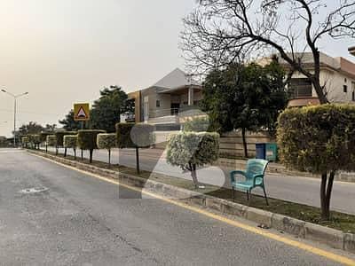 10 Marla Residential Plot For Sale On B Block Boulevard Prime Location