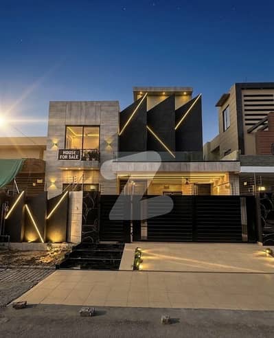 سینٹرل پارک ہاؤسنگ سکیم لاہور میں 5 کمروں کا 10 مرلہ مکان 3.7 کروڑ میں برائے فروخت۔ سینٹرل پارک ہاؤسنگ سکیم لاہور میں 5 کمروں کا 10 مرلہ مکان 3.7 کروڑ میں برائے فروخت۔