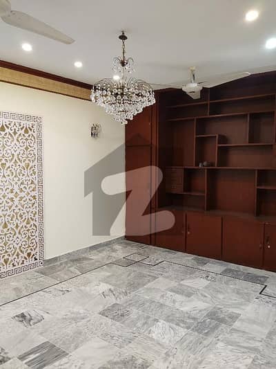 1 Kanal Upper Portion Independent Available For Rent In DHA Phase 3 Z- Block.