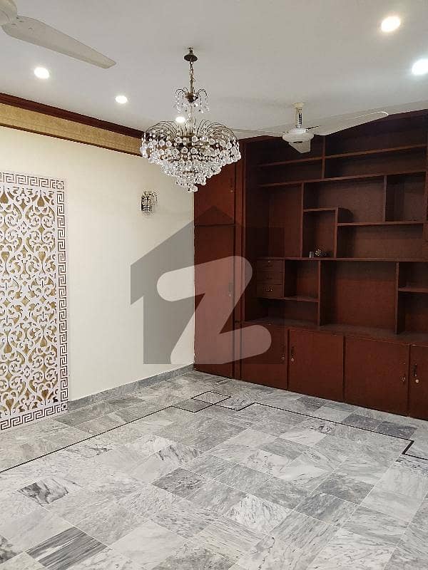 1 Kanal Upper Portion Independent Available For Rent In DHA Phase 3 Z- Block. 1 Kanal Upper Portion Independent Available For Rent In DHA Phase 3 Z- Block.