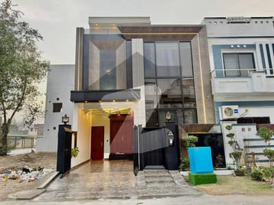 پارک ویو سٹی لاہور میں 4 کمروں کا 5 مرلہ مکان 1.53 کروڑ میں برائے فروخت۔